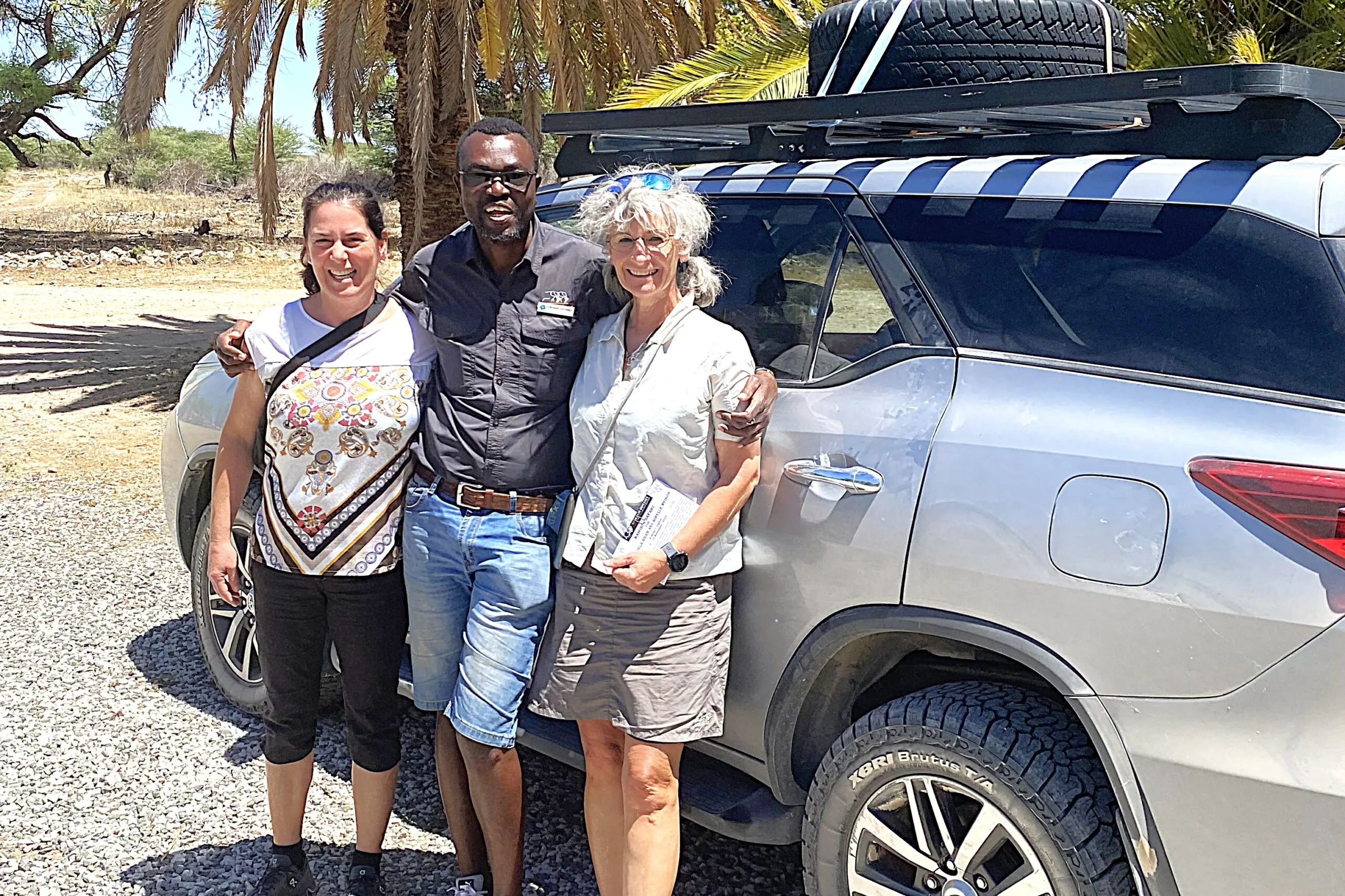Our back-up team in Cape Town is guide extraordinaire Garth (seen here with travellers, Urvi and Harshad) and wife, Fiona.